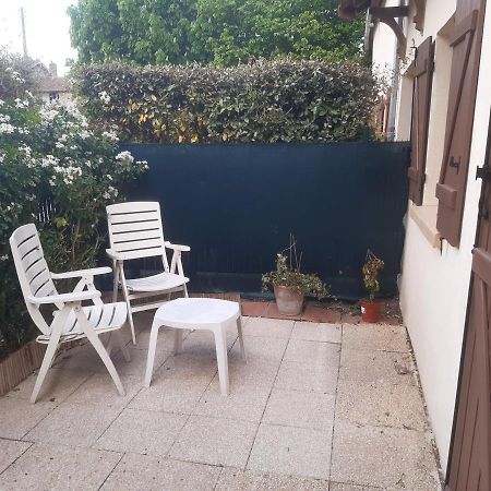La Belle Ortine Apartment Esbly Exterior photo